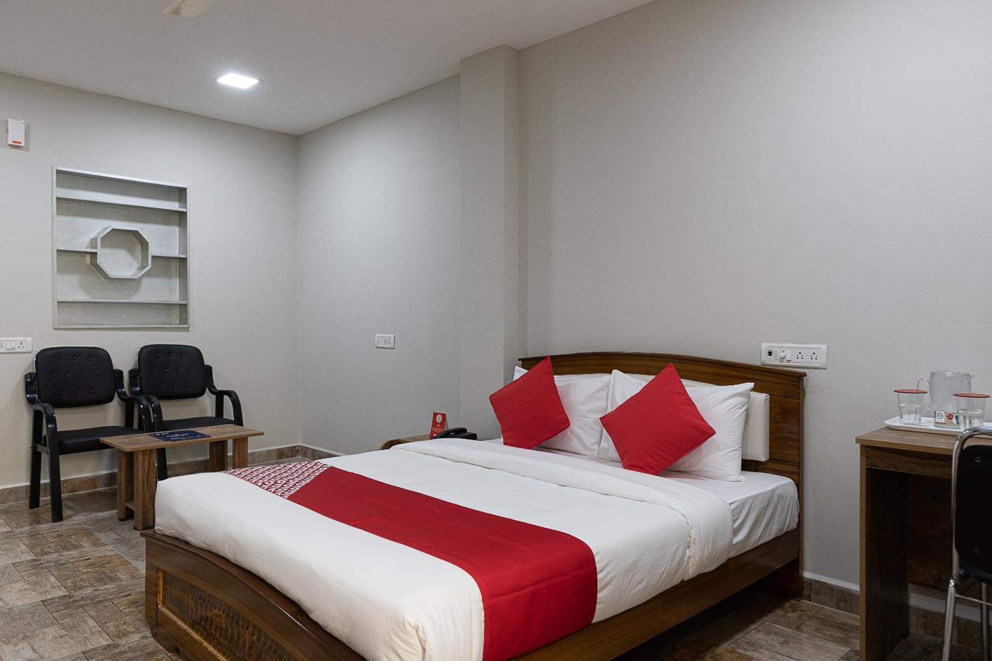 Hotel O Nestle Inn Ченай Екстериор снимка