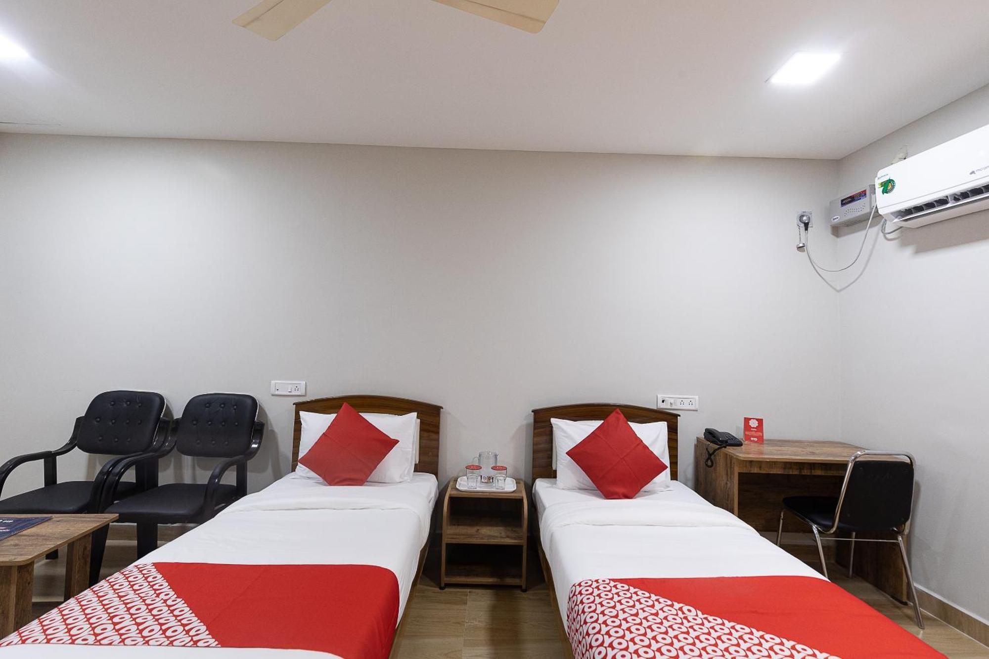 Hotel O Nestle Inn Ченай Екстериор снимка