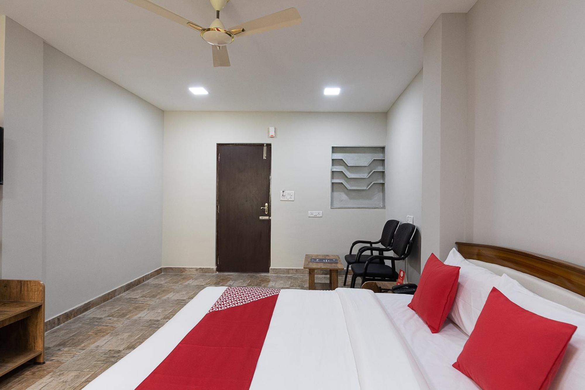 Hotel O Nestle Inn Ченай Екстериор снимка