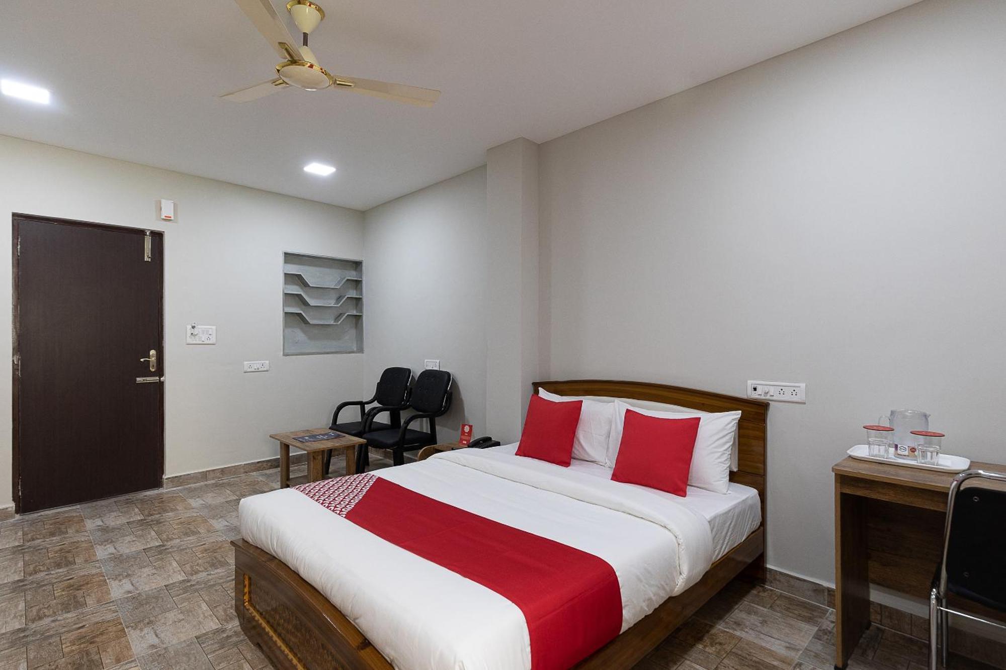 Hotel O Nestle Inn Ченай Екстериор снимка